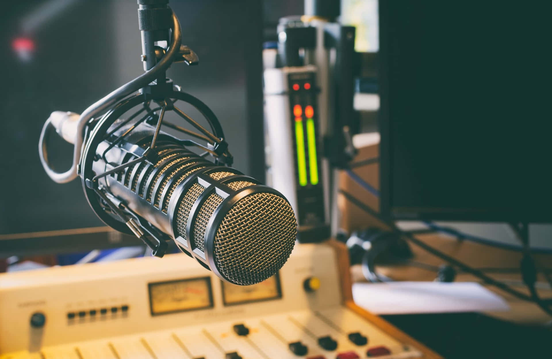 podcast-background-zxzgctiqcs16fjhi